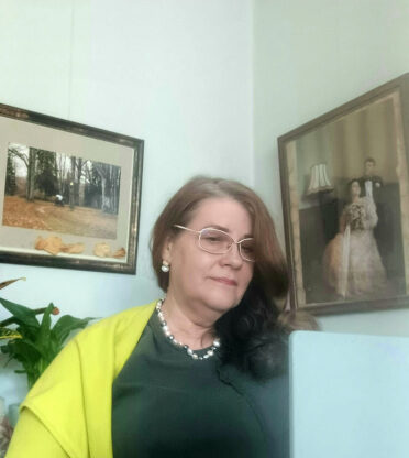 Pieprasījumu apstrāde: pierakstīt klientu datus un precīzi noformēt pieteikumus meistariem.